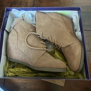 New in box Madden Girl boot wedges